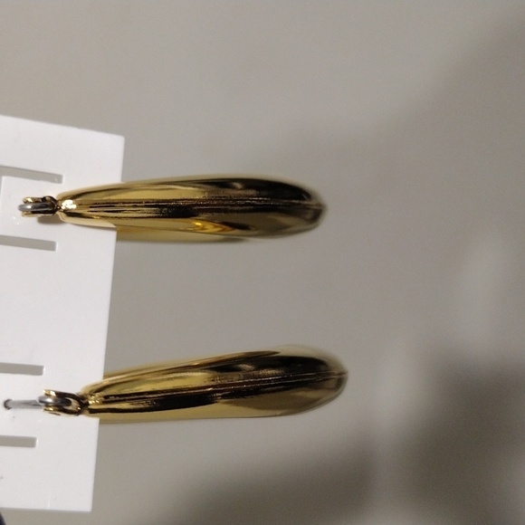 Women's Polished Gold tones, Oval Shape Designed Hoop Drop Earrings, 1.6-inch #5 - Picture 4 of 5